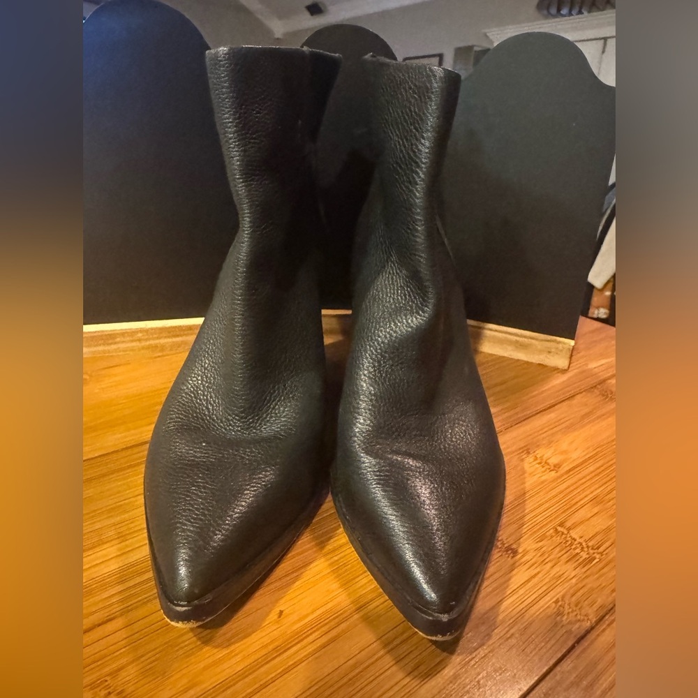 Dolce Vita Black Pointed Toe Ankle Boots - Women
